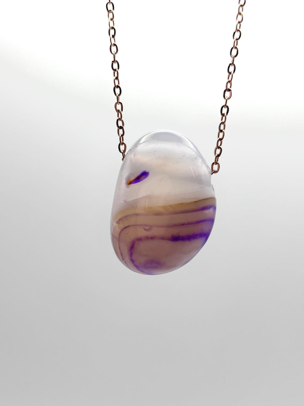 Collana in Agata Tinta Viola – Eleganza Mistica e Energia Protettiva